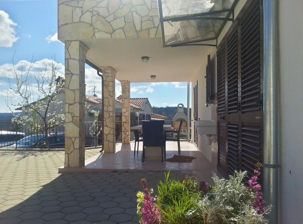 Villa Lara Karojba Oda fotoğraf