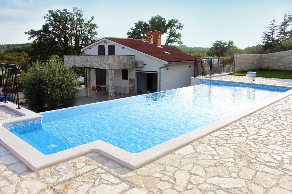 Villa Lara Karojba Oda fotoğraf