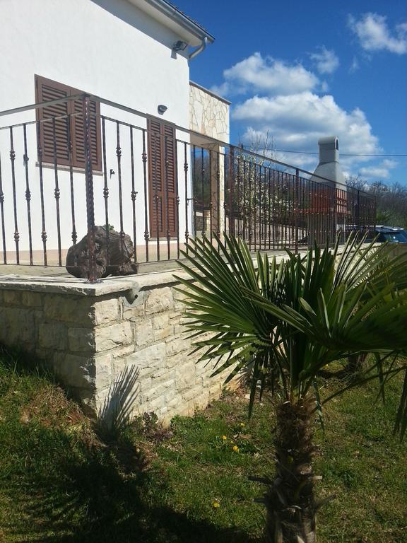 Villa Lara Karojba Oda fotoğraf