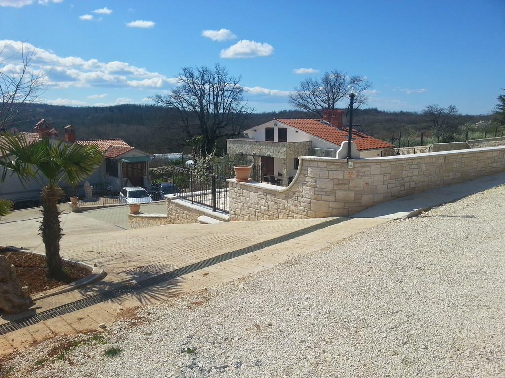 Villa Lara Karojba Oda fotoğraf